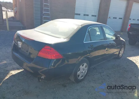 2007 Honda Accord 2.4 Lx z USA, uszkodzony, nr VIN 1HGCM56407A185634